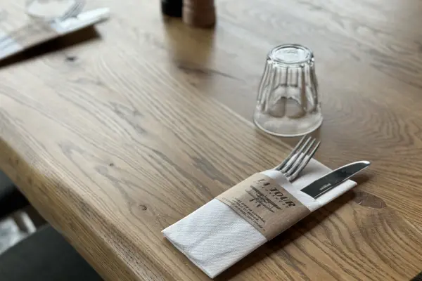 Cuisine gourmande avec vue / Restaurant La Tour De Contrôle à Challes les Eaux