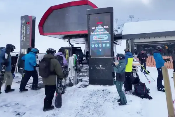 La STVI « Société des Téléphériques de Val-D’Isère » informe ses clients avec notre solution d’affichage