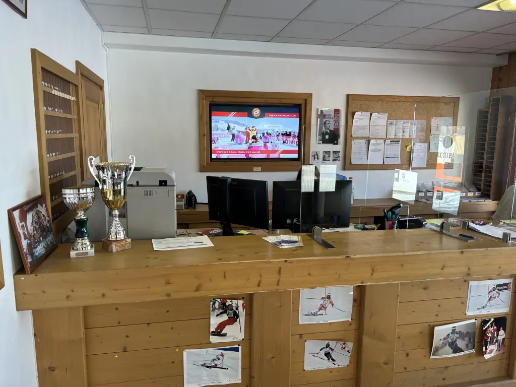 Un écran d’affichage dynamique pour l’ESF de Megeve avec Vistacom Digital Media