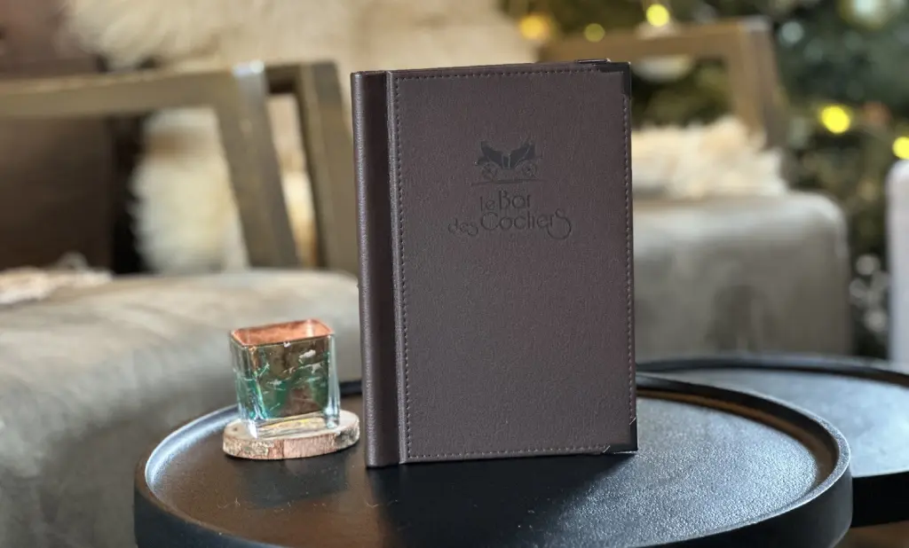 Un moment de détente/ Bar Des Cochers à Megève / Carte de Bar Vistacom