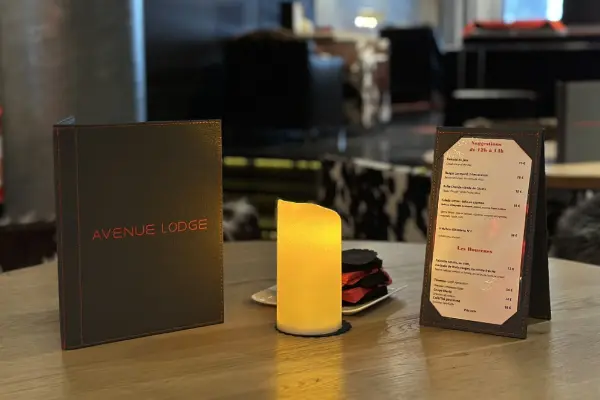 Une pause agréable / Bar lounge Avenue Lodge à Val D’Isère / Solutions de