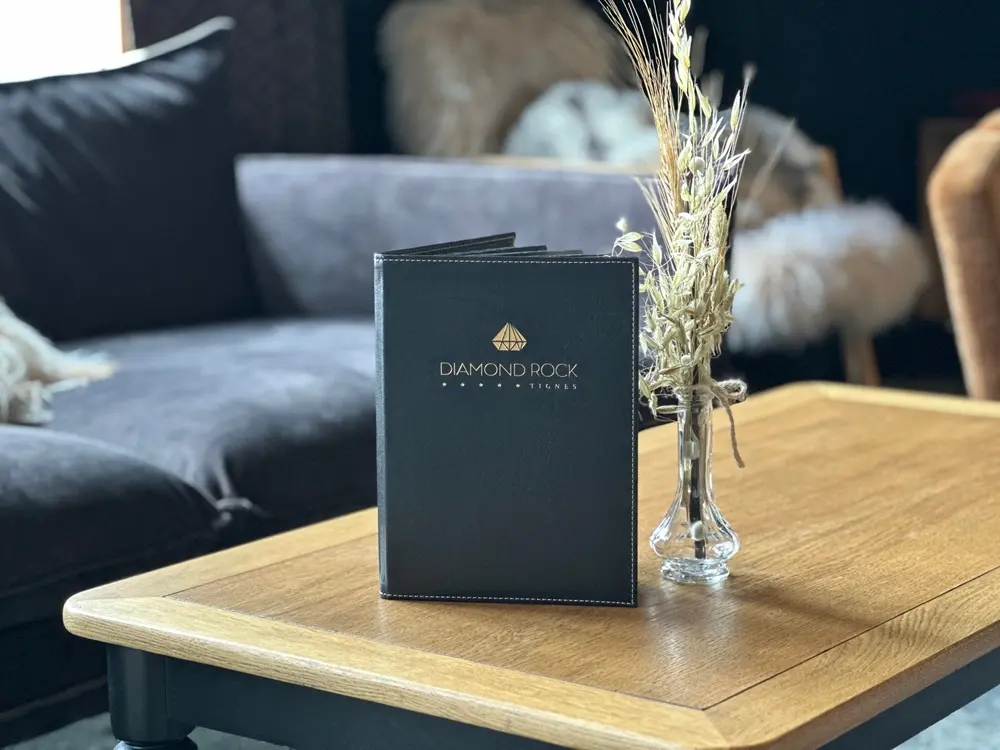Un hôtel au sommet – Le DIAMOND ROCK à Tignes – Carte de bar