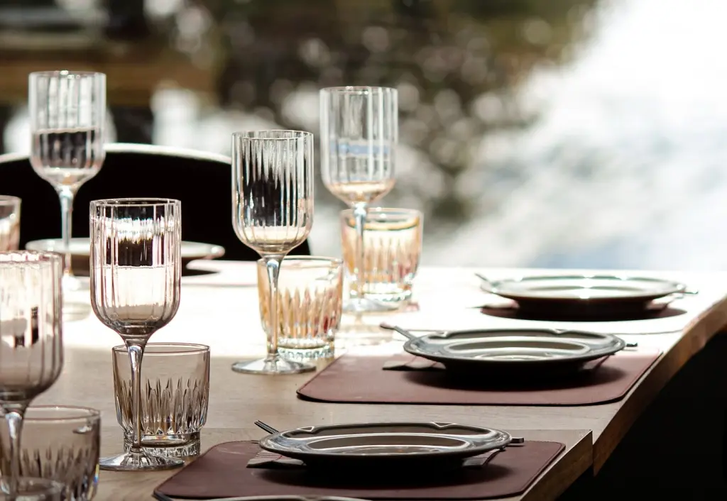 Terrasse avec vue / restaurant les Tontons Grilleurs Val d’Isère / Set de table