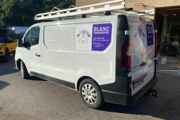 Être vu pour Exister! Établissement Blanc Charpente