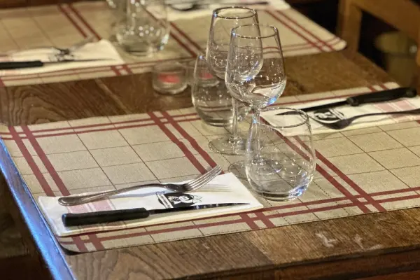 Un dîner en tête à tête / Le Petit Chaperon Rouge La Plagne/ solution